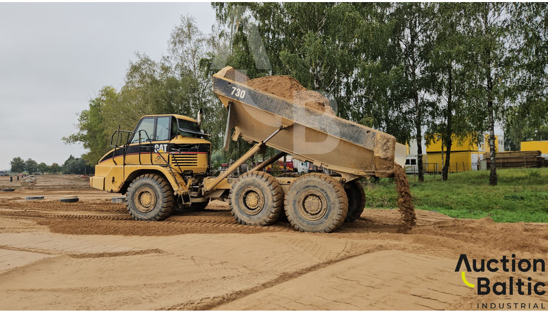 Caterpillar 730 - Caminhão articulado: foto 1 Caterpillar 730 - Caminhão articulado: foto 1