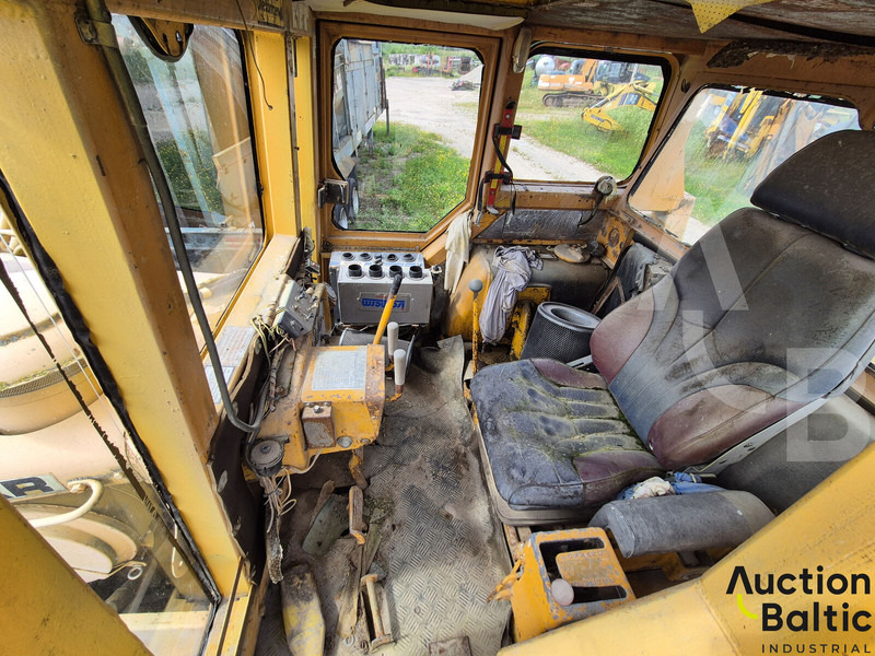 Caterpillar - Buldôzer: foto 5 Caterpillar - Buldôzer: foto 5