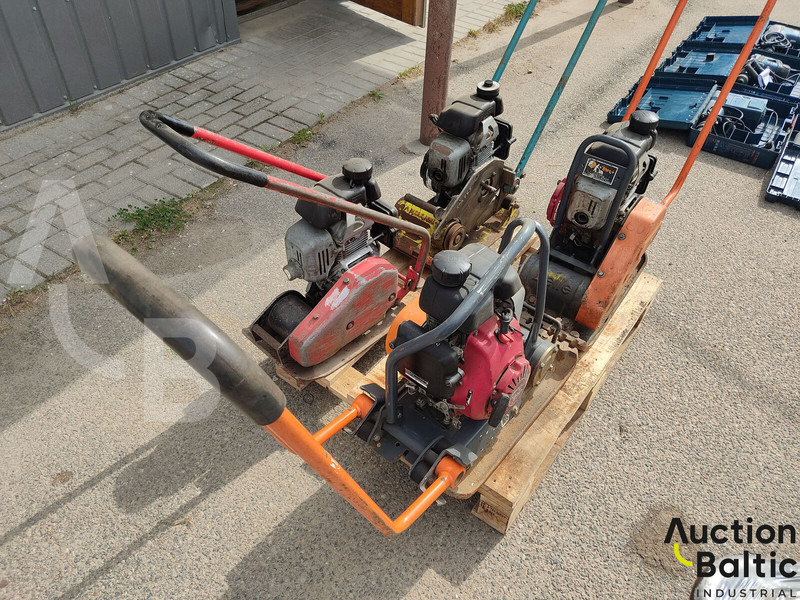 Dynapac LF45, Ammann AVP1033 & 2 Belle - Placas vibratórias: foto 2 Dynapac LF45, Ammann AVP1033 & 2 Belle - Placas vibratórias: foto 2