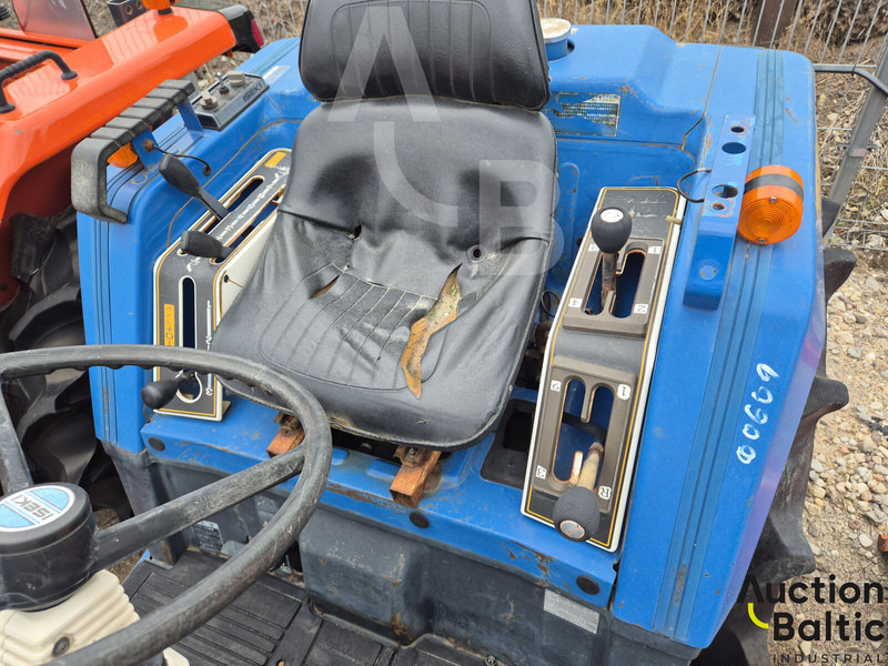 Iseki TU 200 - Trator: foto 5 Iseki TU 200 - Trator: foto 5