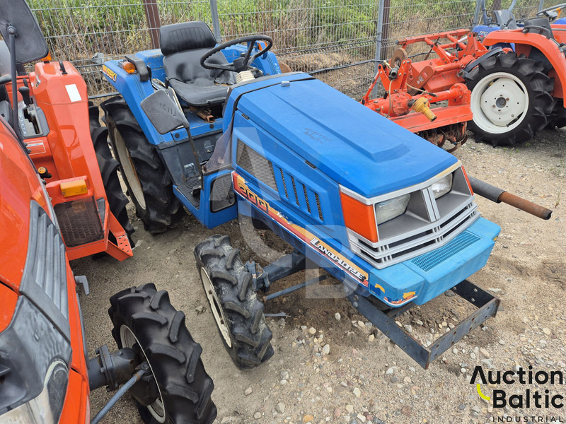 Iseki TU 200 - Trator: foto 2 Iseki TU 200 - Trator: foto 2