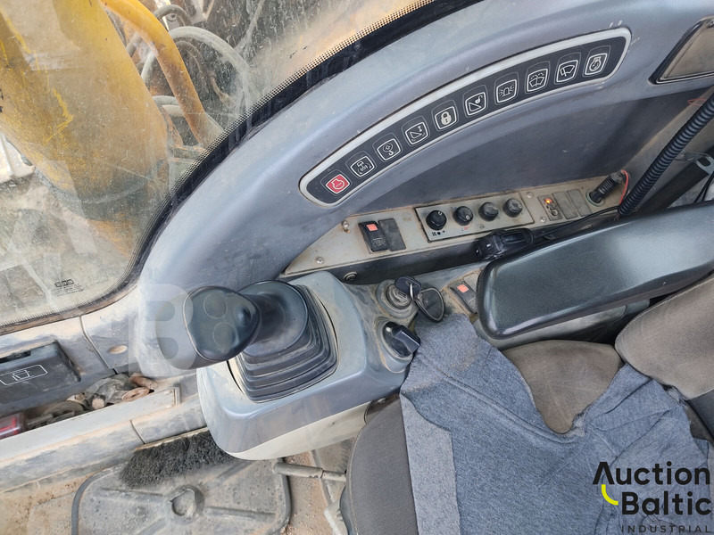 Leasing de JCB JS 220 LC JCB JS 220 LC: foto 10