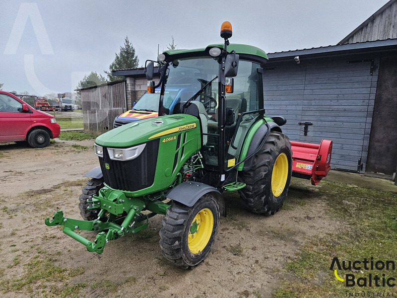 John Deere 4066 R - Trator: foto 1 John Deere 4066 R - Trator: foto 1