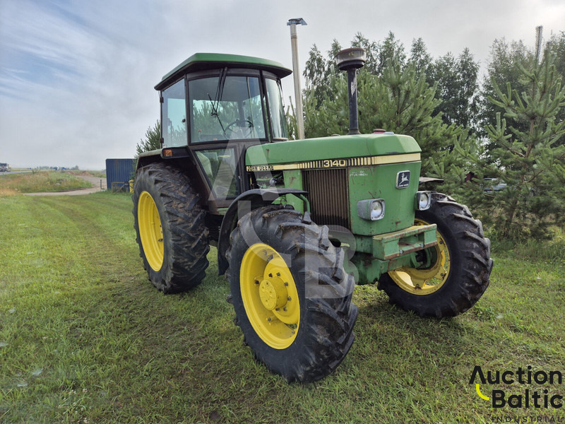 John Deere MFWD - Trator: foto 2 John Deere MFWD - Trator: foto 2