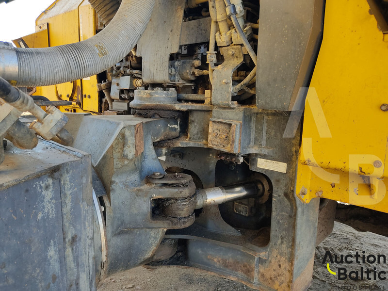 Caminhão articulado Komatsu HM400: foto 9