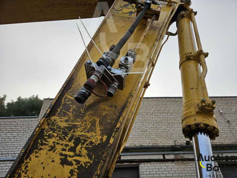Escavadora de rastos Komatsu PC210LC-11: foto 8