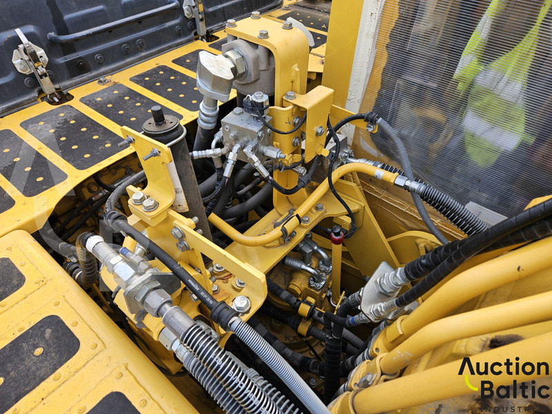 Escavadora de rastos Komatsu PC210LC-11: foto 14