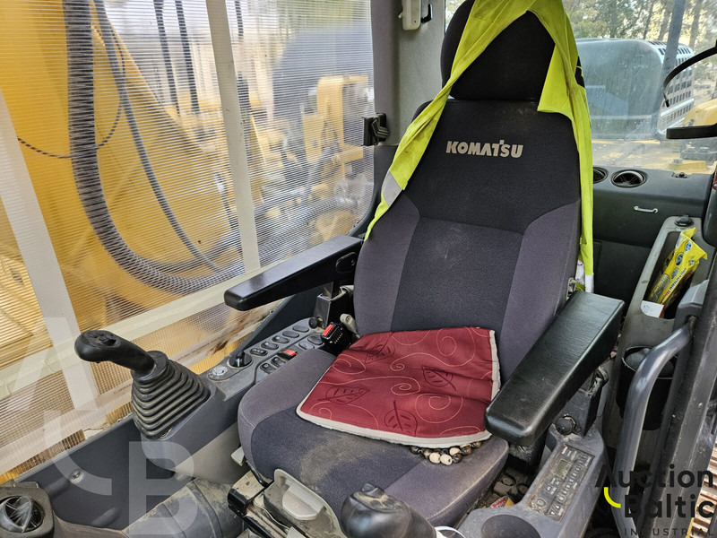 Komatsu PC210LC-11 - Escavadora de rastos: foto 5 Komatsu PC210LC-11 - Escavadora de rastos: foto 5