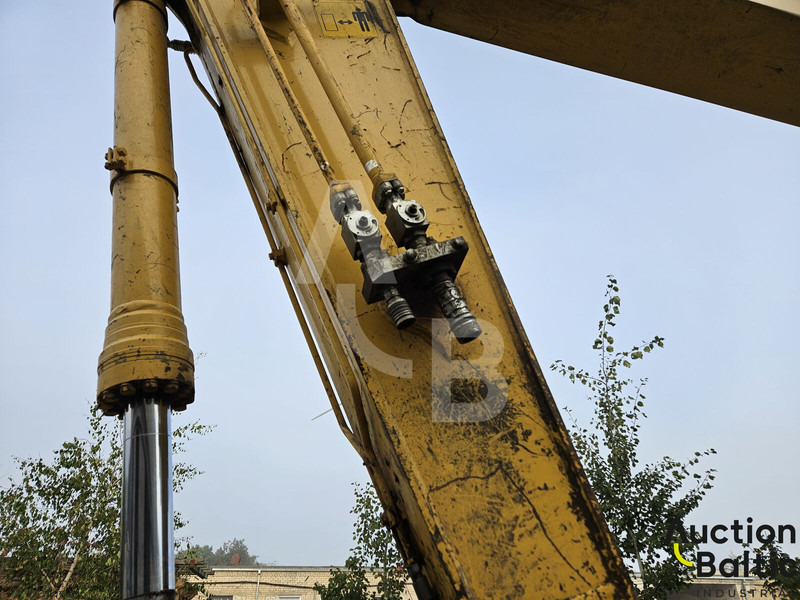 Escavadora de rastos Komatsu PC210LC-11: foto 9