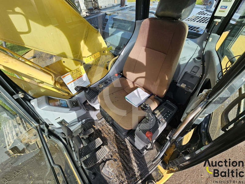 Komatsu PC228USLC-3N0 - Escavadora de rastos: foto 5 Komatsu PC228USLC-3N0 - Escavadora de rastos: foto 5