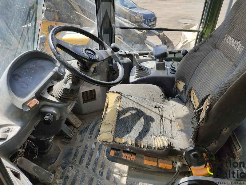 Komatsu WA250-5 - Pá carregadora de rodas: foto 4 Komatsu WA250-5 - Pá carregadora de rodas: foto 4