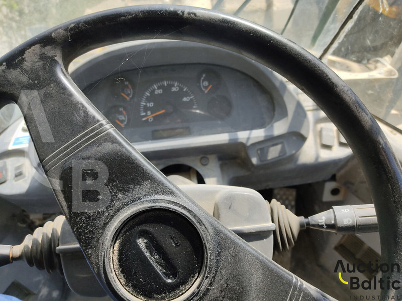 Komatsu WA250-5 - Pá carregadora de rodas: foto 5 Komatsu WA250-5 - Pá carregadora de rodas: foto 5
