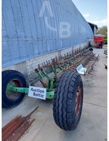 Laumetris soil leveler - Maquina para lavrar a terra: foto 2 Laumetris soil leveler - Maquina para lavrar a terra: foto 2