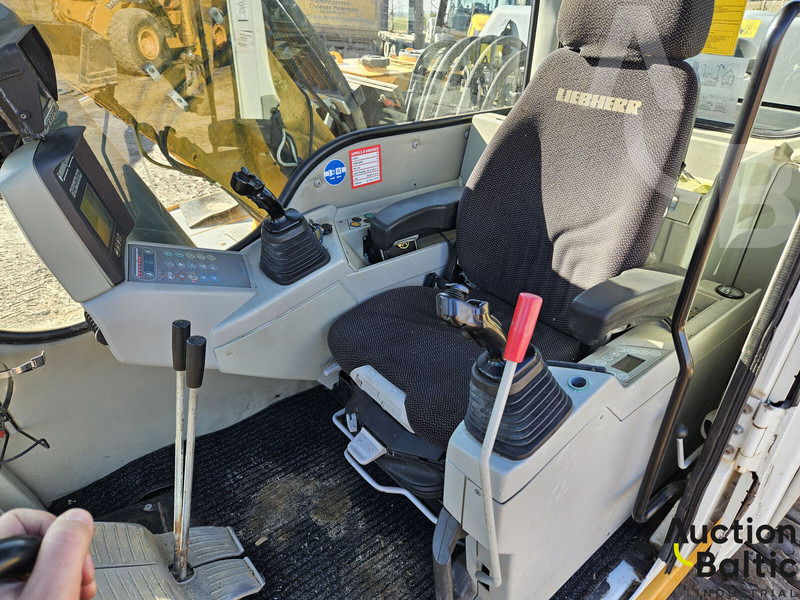 Liebherr R 900 C Litronic - Escavadora de rastos: foto 5 Liebherr R 900 C Litronic - Escavadora de rastos: foto 5