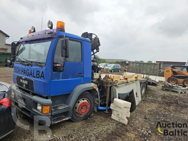 MAN 14.224 - Caminhão reboque: foto 1 MAN 14.224 - Caminhão reboque: foto 1