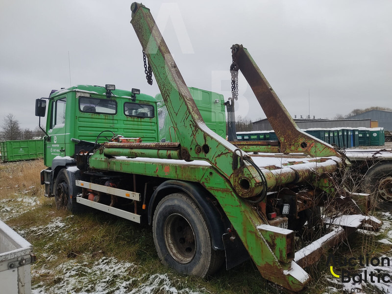 MAN 18.284 - Camião multibenne: foto 4 MAN 18.284 - Camião multibenne: foto 4