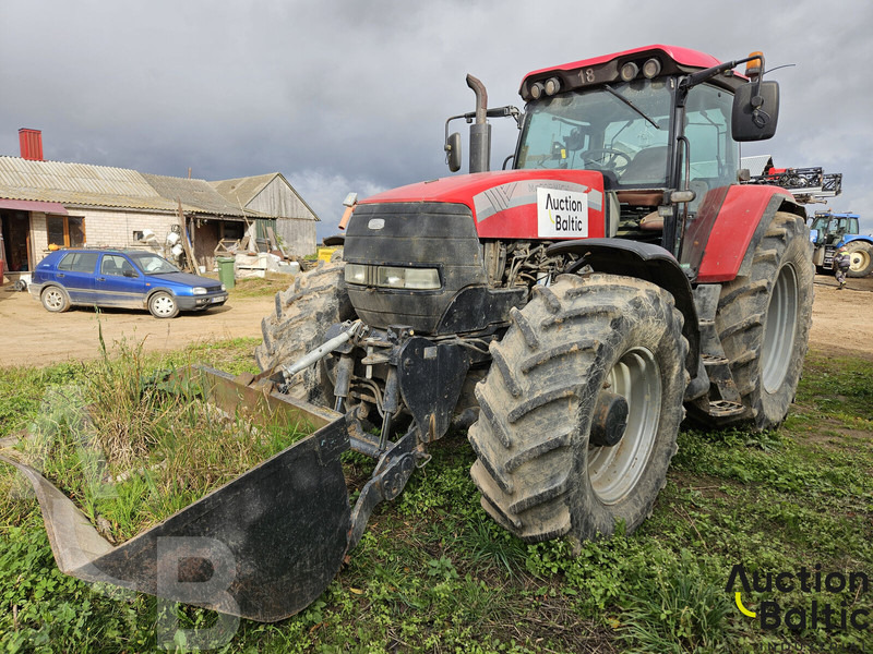 MCCORMICK XTX 185 - Trator: foto 1 MCCORMICK XTX 185 - Trator: foto 1