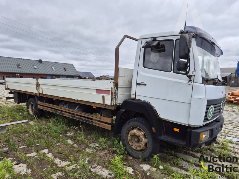 Mercedes-Benz 1117 - Camião de caixa aberta/ Plataforma: foto 3 Mercedes-Benz 1117 - Camião de caixa aberta/ Plataforma: foto 3