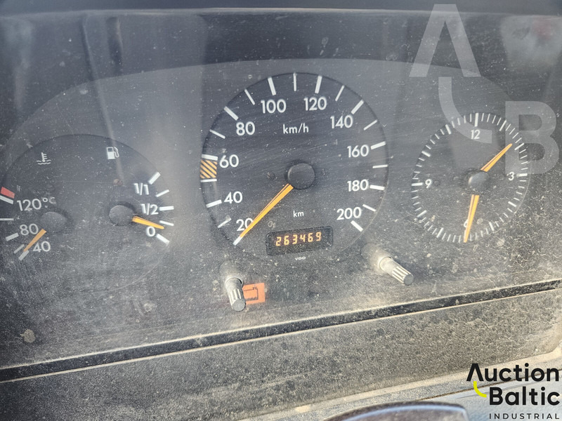Mercedes-Benz 408 - Carrinha de caixa aberta: foto 5 Mercedes-Benz 408 - Carrinha de caixa aberta: foto 5