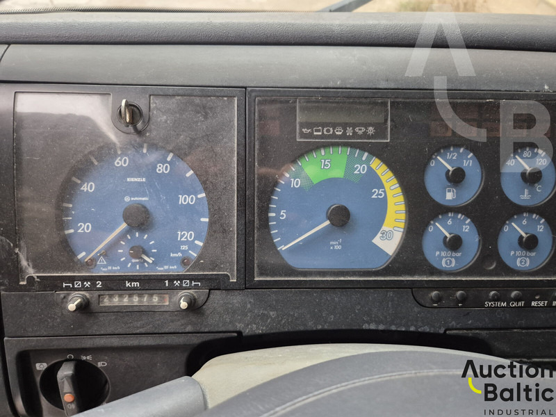 Mercedes-Benz 817 L - Camião de lona: foto 5 Mercedes-Benz 817 L - Camião de lona: foto 5