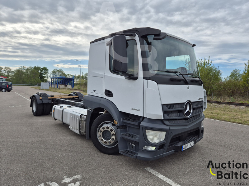 Mercedes-Benz Actros 1843 - Camião chassi: foto 2 Mercedes-Benz Actros 1843 - Camião chassi: foto 2