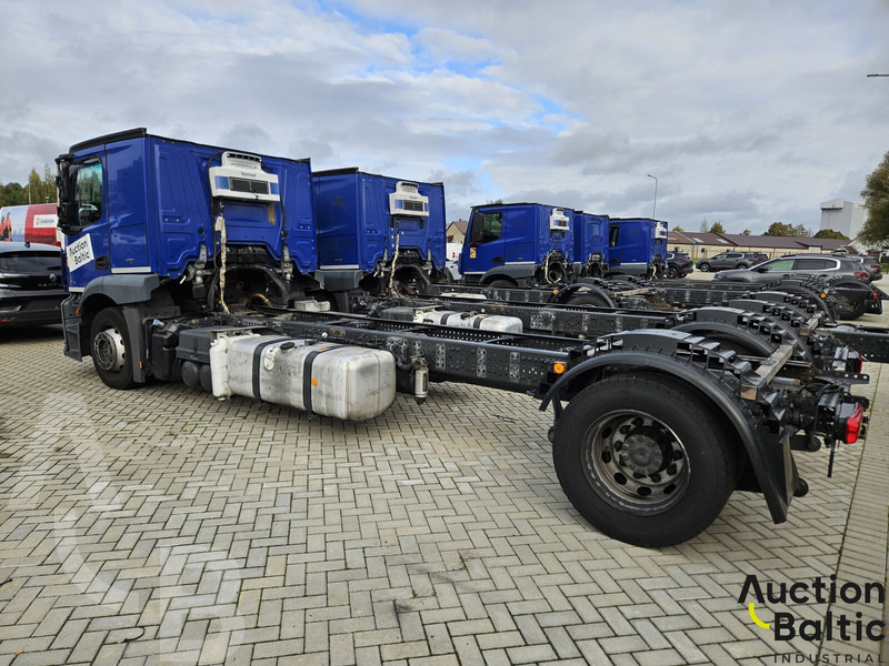 Mercedes-Benz Actros 1843 - Camião chassi: foto 3 Mercedes-Benz Actros 1843 - Camião chassi: foto 3