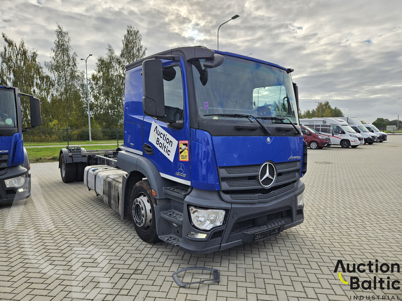 Mercedes-Benz Actros 1843 - Camião chassi: foto 2 Mercedes-Benz Actros 1843 - Camião chassi: foto 2