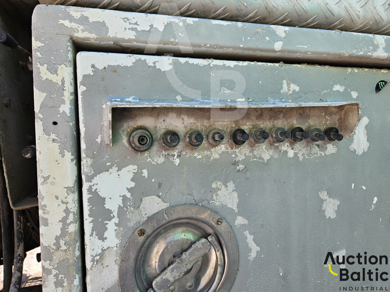 Bomba de betão estacionária Mercedes-Benz Actros 4141 B: foto 13