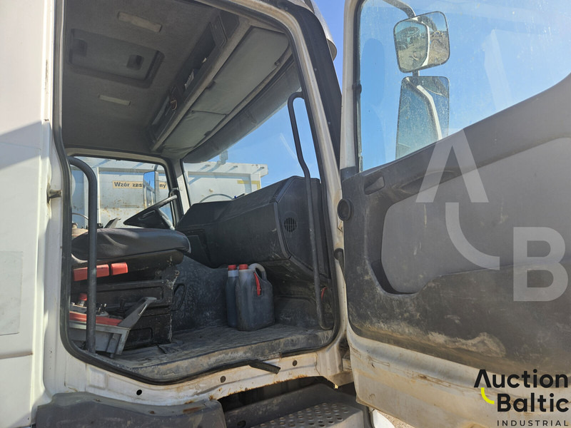 Mercedes-Benz Actros - Bomba de betão estacionária: foto 5 Mercedes-Benz Actros - Bomba de betão estacionária: foto 5