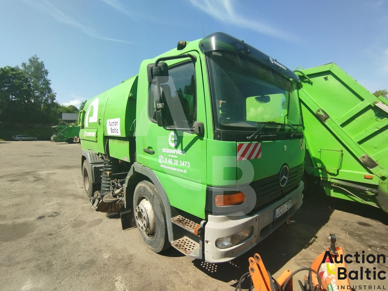 Mercedes-Benz Atego 1318 - Varredora urbana: foto 1 Mercedes-Benz Atego 1318 - Varredora urbana: foto 1