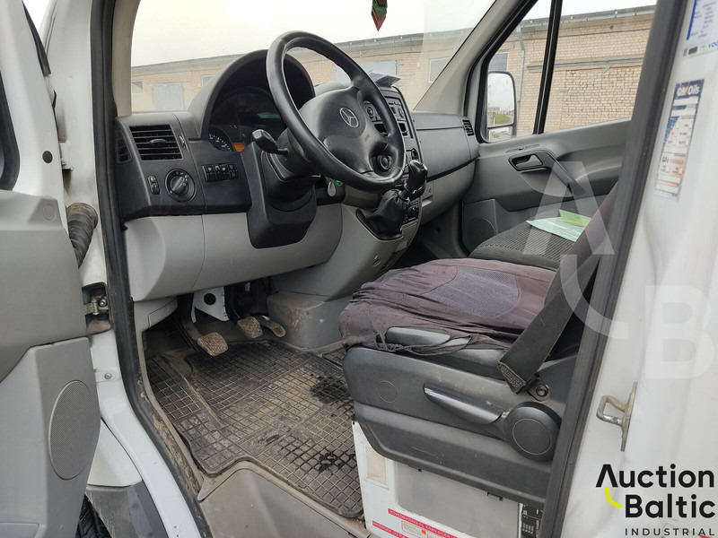 Mercedes-Benz Sprinter 515 CDI - Camião de caixa aberta/ Plataforma, Camião grua: foto 5 Mercedes-Benz Sprinter 515 CDI - Camião de caixa aberta/ Plataforma, Camião grua: foto 5