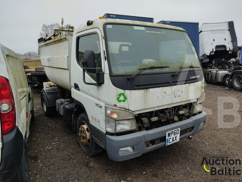 Mitsubishi Fuso - Caminhão de lixo: foto 1 Mitsubishi Fuso - Caminhão de lixo: foto 1