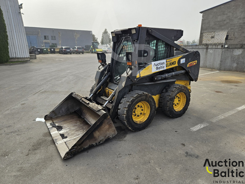 New Holland LS 160 - Mini pá carregadora: foto 5 New Holland LS 160 - Mini pá carregadora: foto 5