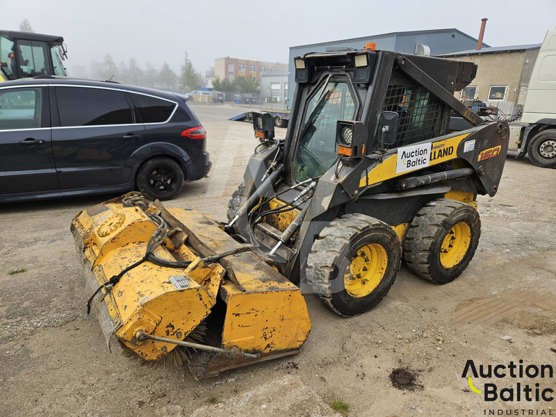 New Holland LS 160 - Mini pá carregadora: foto 4 New Holland LS 160 - Mini pá carregadora: foto 4