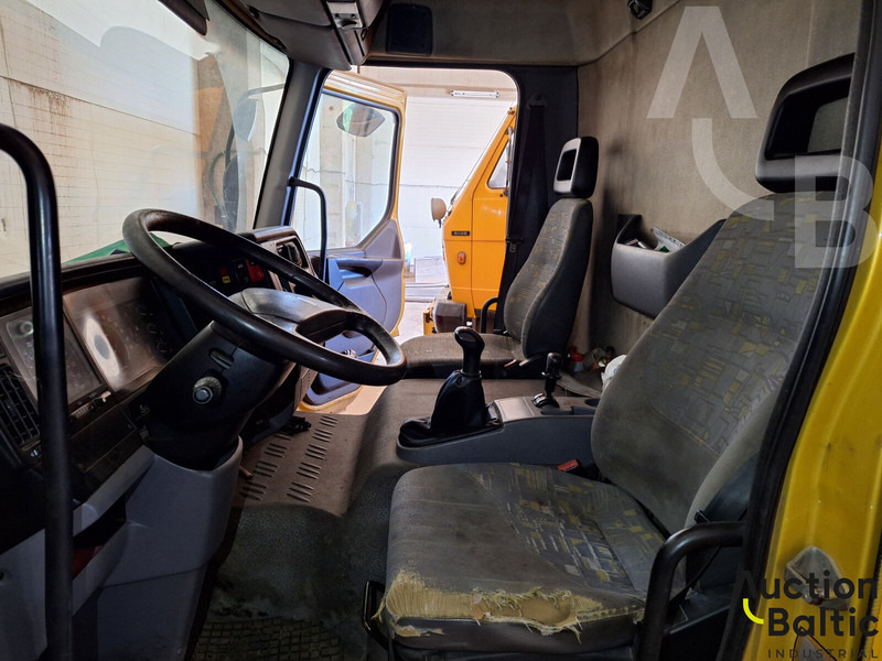 Caminhão limpa fossa Renault Midlum 180.08: foto 7