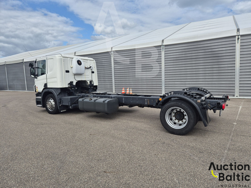 Scania P 450 - Camião chassi: foto 4 Scania P 450 - Camião chassi: foto 4