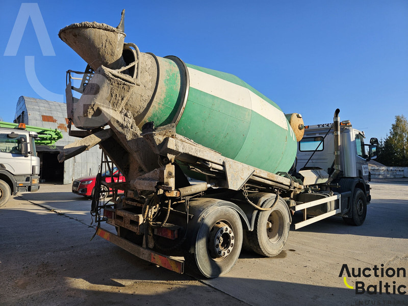 Scania P 94 GB - Camião betoneira: foto 4 Scania P 94 GB - Camião betoneira: foto 4