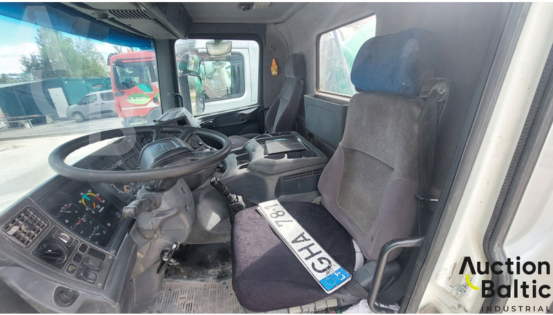 Scania P 94 GB - Camião betoneira: foto 5 Scania P 94 GB - Camião betoneira: foto 5