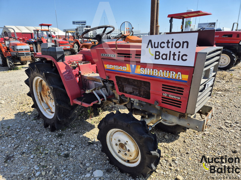 Shibaura SP1540 - Trator: foto 2 Shibaura SP1540 - Trator: foto 2