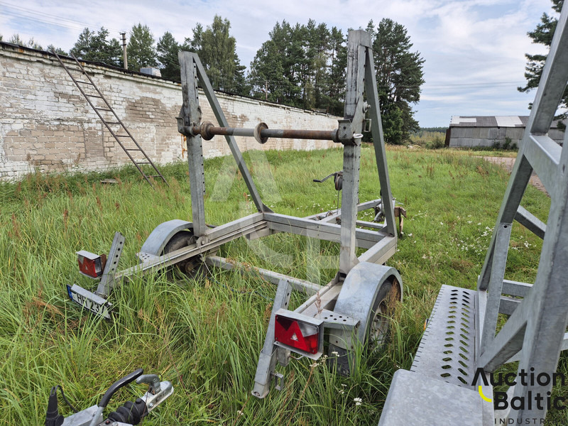 Tiki KP1500-RB - Semi-reboque de lona: foto 3 Tiki KP1500-RB - Semi-reboque de lona: foto 3