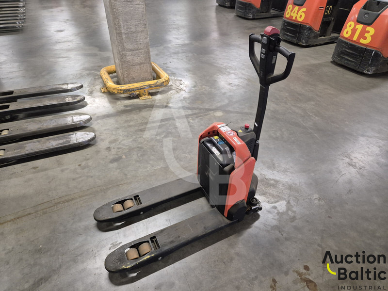Toyota LHE130 - Order-picker: foto 1 Toyota LHE130 - Order-picker: foto 1