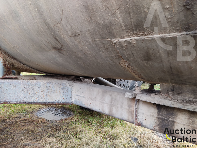 Trailer - tank - Reboque basculante: foto 5 Trailer - tank - Reboque basculante: foto 5