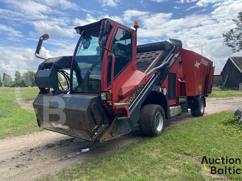 Trioliet TRIOTRAC 2-2000 - Equipamento de gado: foto 1 Trioliet TRIOTRAC 2-2000 - Equipamento de gado: foto 1