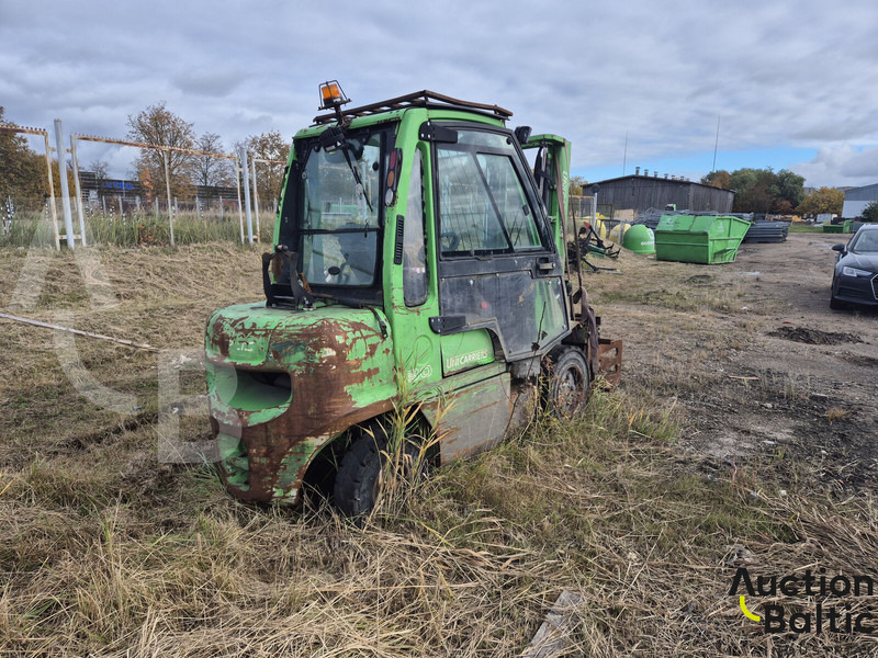 UniCarriers 30 - Empilhadeira a diesel: foto 4 UniCarriers 30 - Empilhadeira a diesel: foto 4