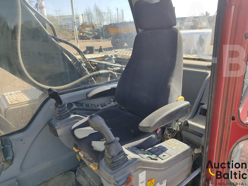 Escavadora de rastos Volvo EC 210 B N LC: foto 7