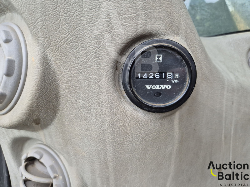 Escavadora de rastos Volvo EC 210 C L: foto 9