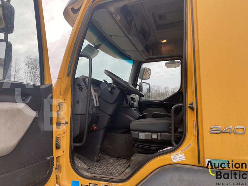Volvo FL 240 4x2 - Camião basculante: foto 5 Volvo FL 240 4x2 - Camião basculante: foto 5