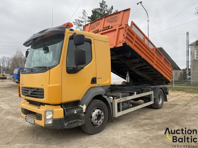 Volvo FL 240 4x2 - Camião basculante: foto 2 Volvo FL 240 4x2 - Camião basculante: foto 2