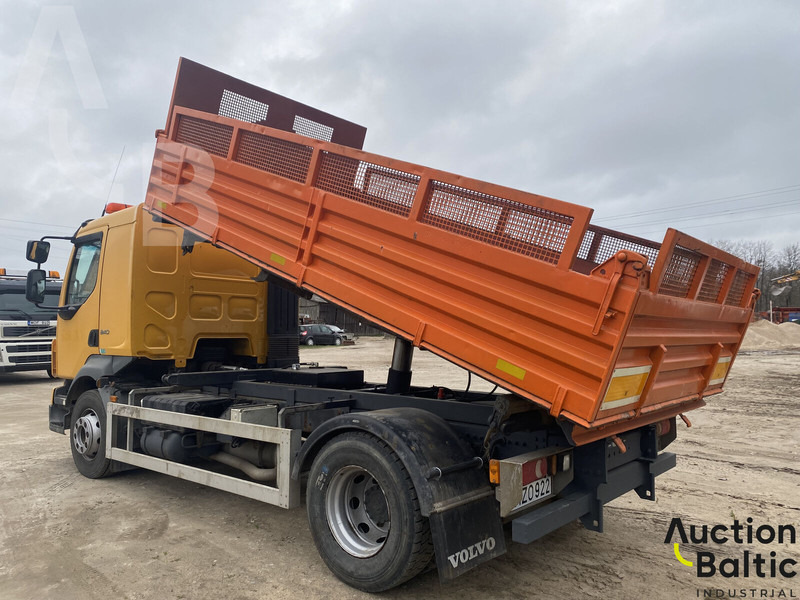 Volvo FL 240 4x2 - Camião basculante: foto 4 Volvo FL 240 4x2 - Camião basculante: foto 4