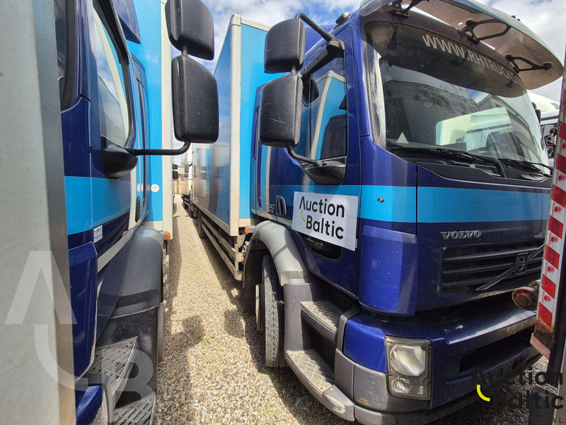 Volvo FL240 - Camião furgão: foto 2 Volvo FL240 - Camião furgão: foto 2
